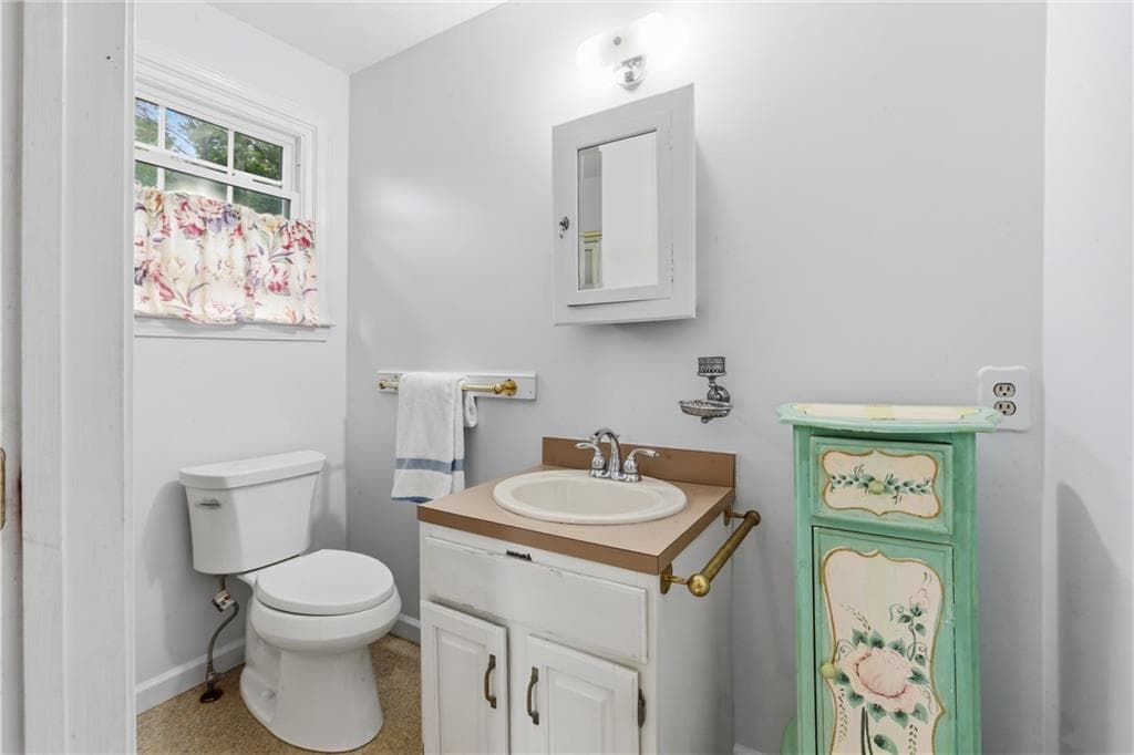 Single Family Residence at 808 Ten Rod Road, Exeter, photo 21 of 45