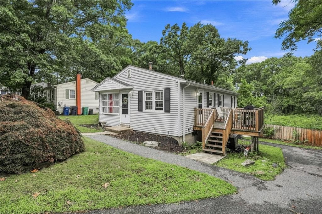 Single Family Residence at 5 Packard Avenue, Warwick, photo 31 of 36