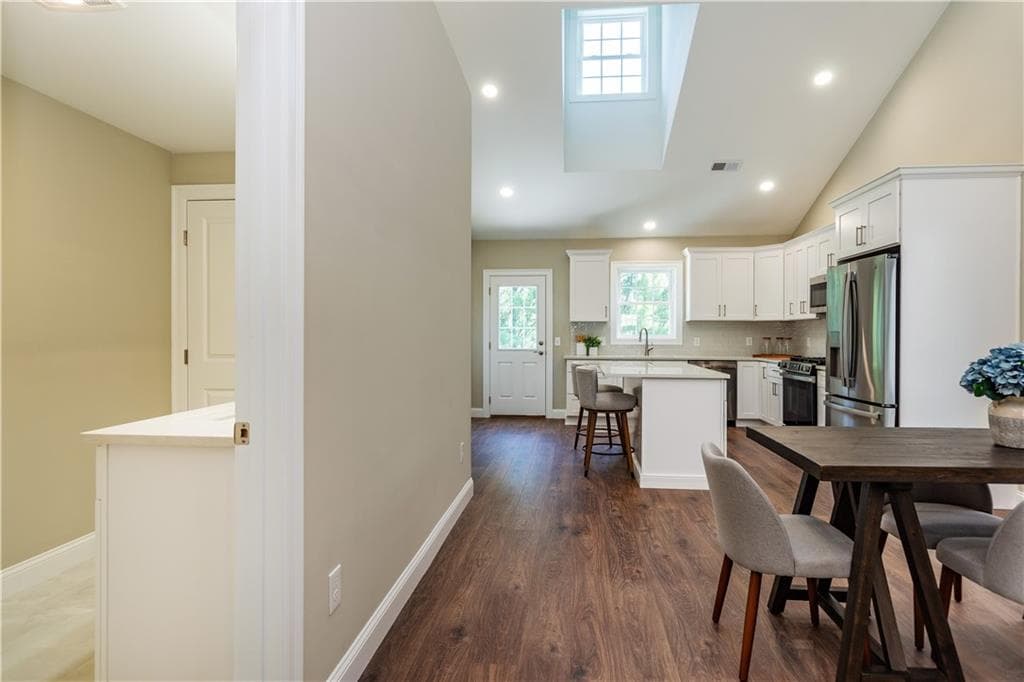 Condominium at 9 Fieldstone Way, Johnston, photo 9 of 42