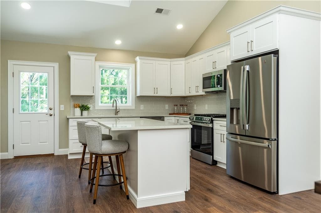 Condominium at 9 Fieldstone Way, Johnston, photo 14 of 42