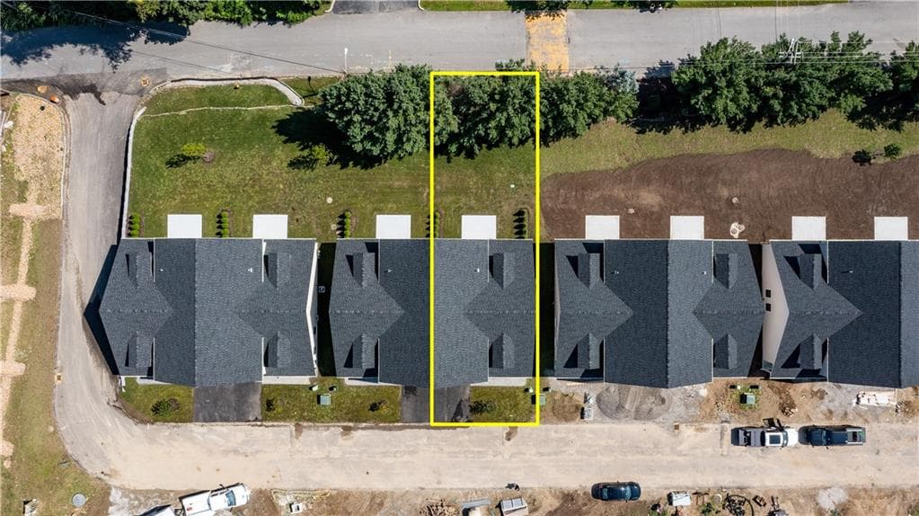 Condominium at 9 Fieldstone Way, Johnston, photo 41 of 42