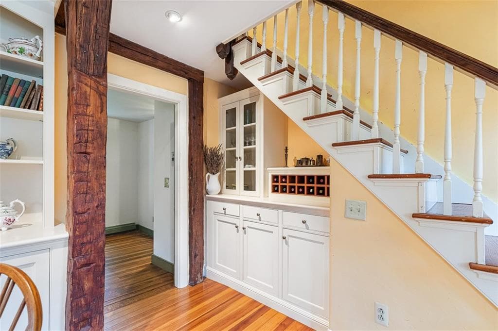 Single Family Residence at 462 Ledge Road, Seekonk, photo 8 of 46