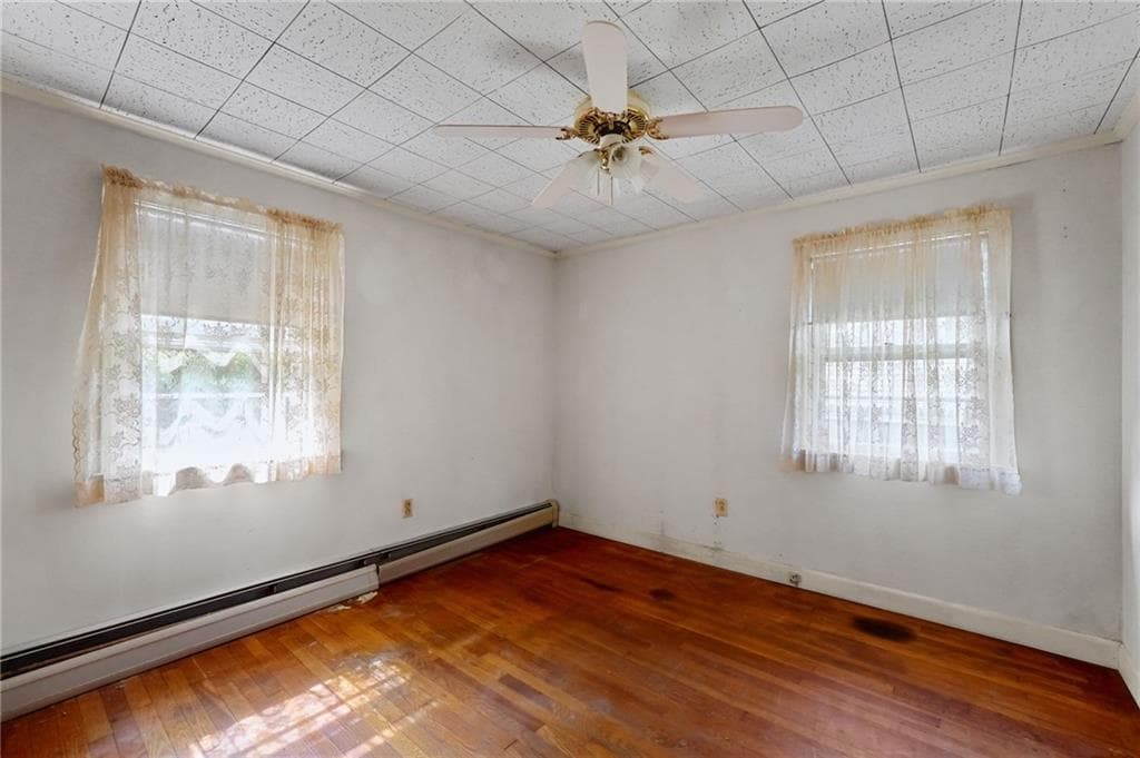Single Family Residence at 5 Robert Avenue, Portsmouth, photo 14 of 27