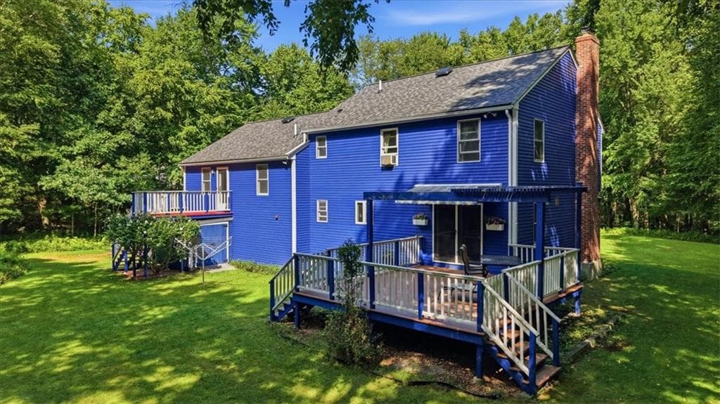 Single Family Residence at 122 Burlingame Road, Smithfield, photo 4 of 40