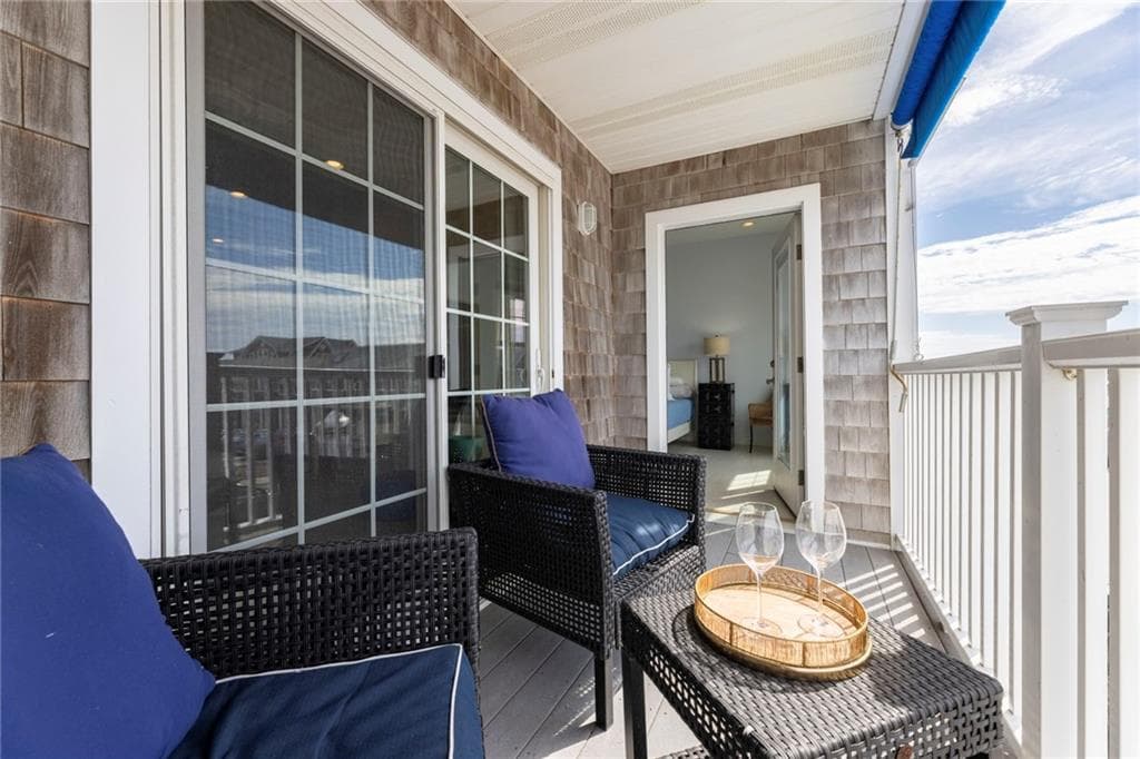 Condominium at 118 Bay Street UNIT 4, Westerly, photo 8 of 20