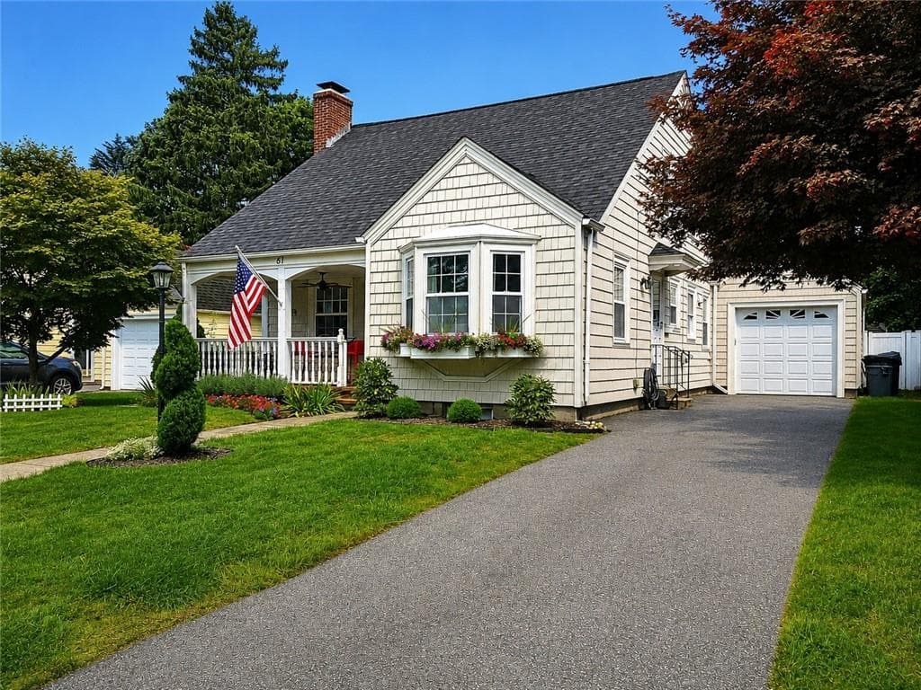 Single Family Residence at 61 Ann Mary Brown Drive, Warwick, photo 2 of 22