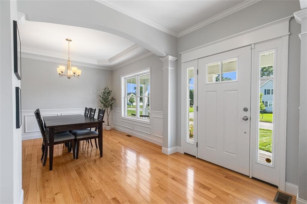 Single Family Residence at 14 Minglewood Drive, Coventry, photo 11 of 45