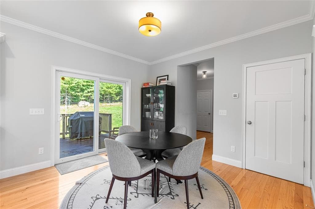 Single Family Residence at 14 Minglewood Drive, Coventry, photo 19 of 45