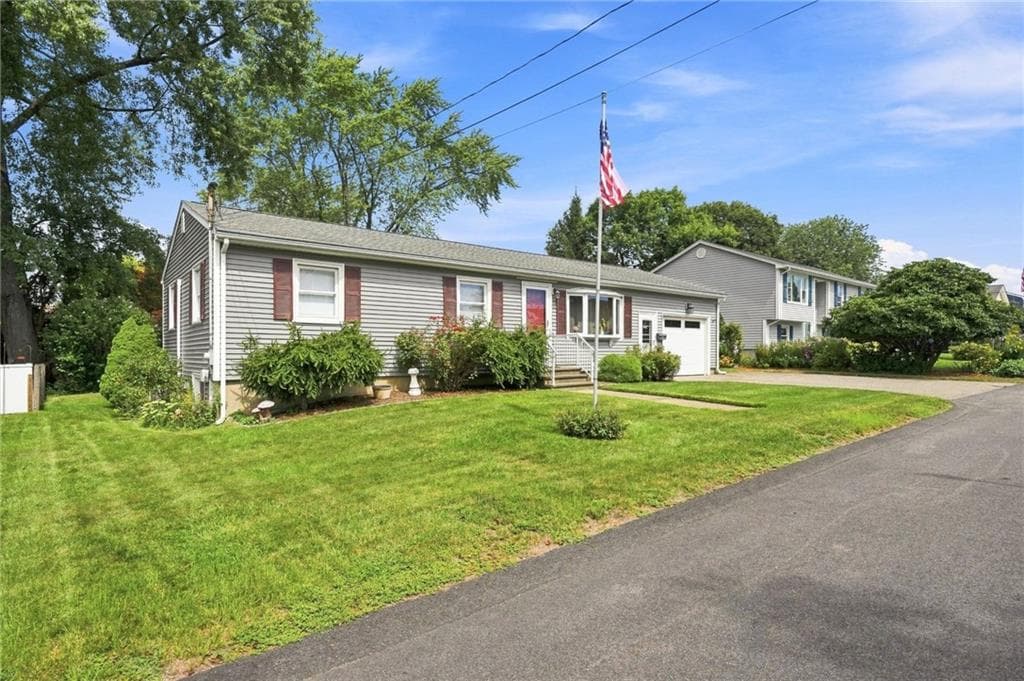 Single Family Residence at 10 Grant Street, West Warwick, photo 5 of 40