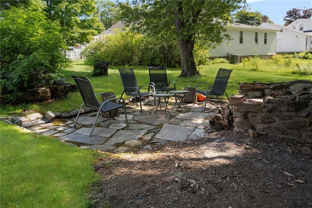 Multi Family at 172 174 Danielson Pike, Scituate, photo 9 of 31