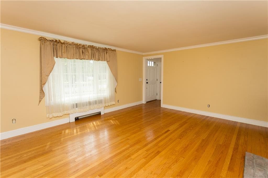 Single Family Residence at 499 Squantum Drive, Warwick, photo 12 of 42