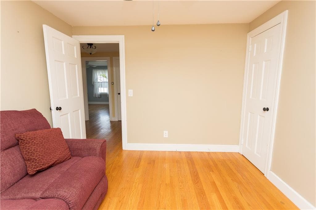 Single Family Residence at 499 Squantum Drive, Warwick, photo 14 of 42