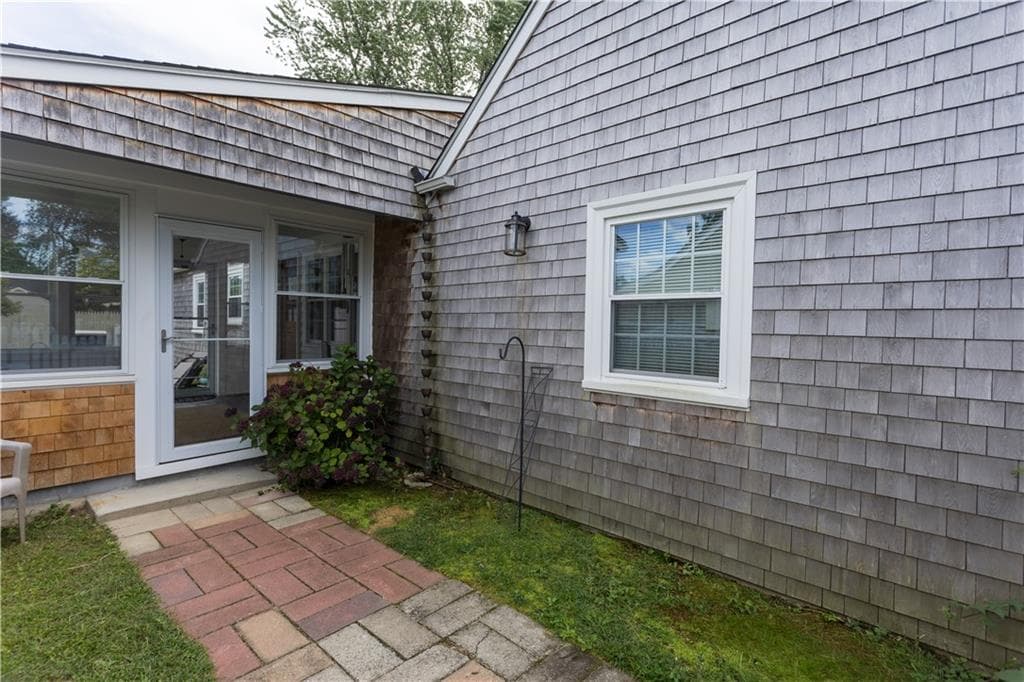 Single Family Residence at 499 Squantum Drive, Warwick, photo 39 of 42