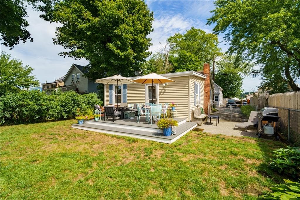 Single Family Residence at 61 Logan Street, Warwick, photo 24 of 30