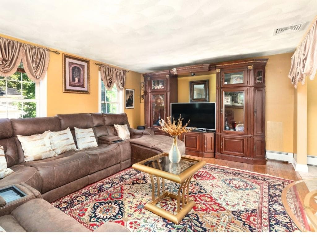 Single Family Residence at 90 Rowley Street, Providence, photo 3 of 21