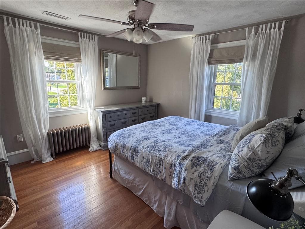 Single Family Residence at 102 Hillard Avenue, Warwick, photo 29 of 44