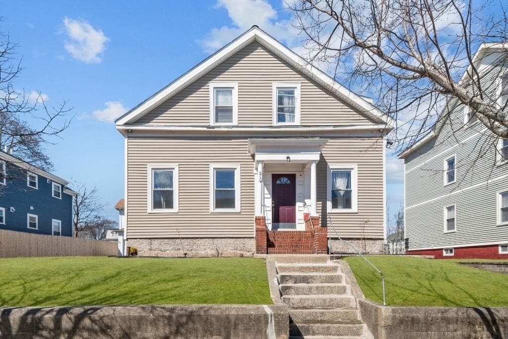 Single Family Residence at Single Family Residence, Providence, photo 2 of 25