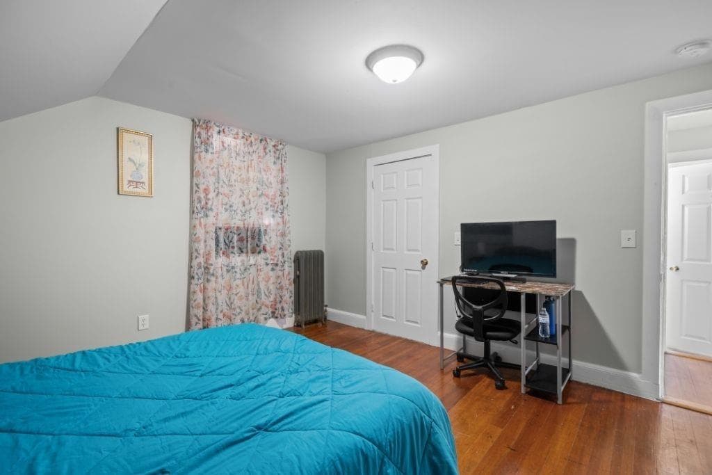 Single Family Residence at Single Family Residence, Providence, photo 17 of 25