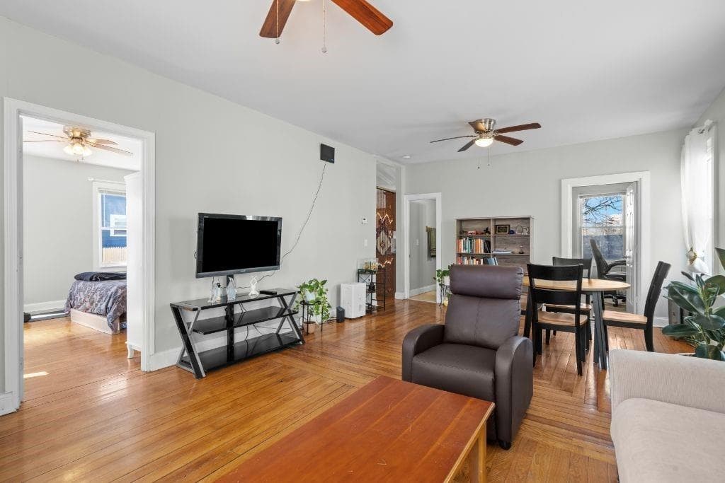 Single Family Residence at Single Family Residence, Providence, photo 7 of 25
