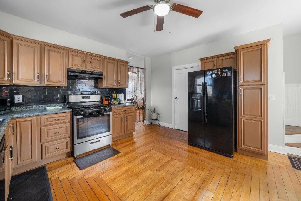 Single Family Residence at Single Family Residence, Providence, photo 10 of 25