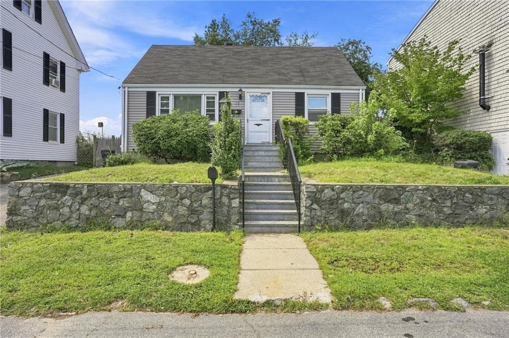 Single Family Residence at 71 Ash Avenue, Cranston, photo 20 of 27