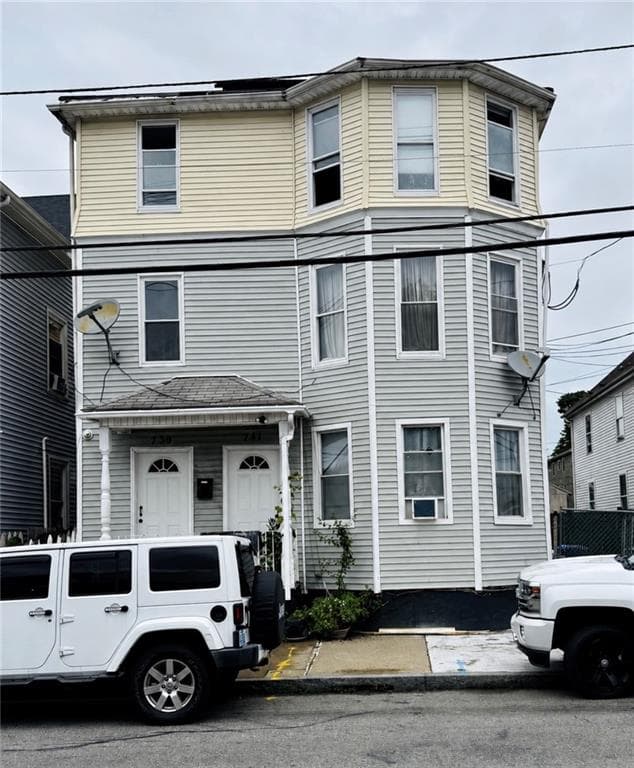 Multi Family at 739 Potters Ave Avenue, Providence, photo 2 of 4
