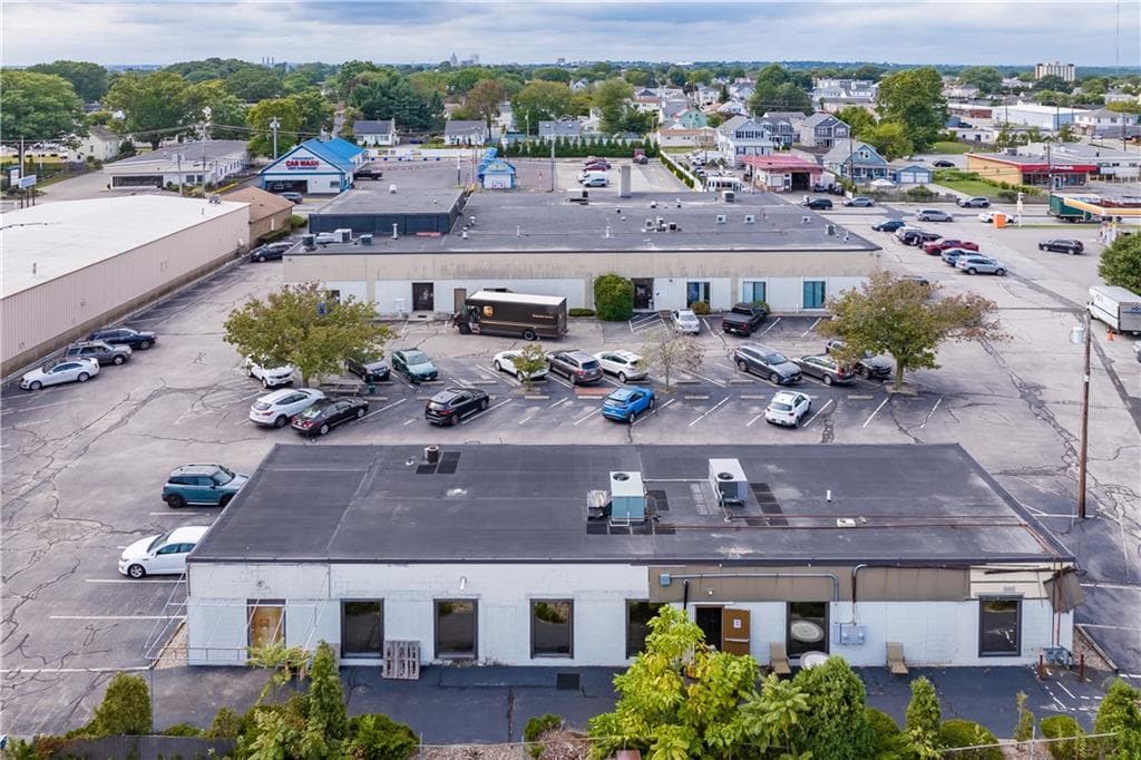 Commercial at 2224 Pawtucket Avenue, East Providence, photo 2 of 20