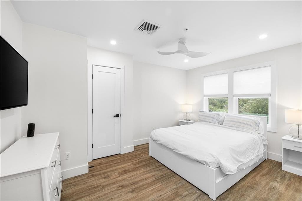 Single Family Residence at 85 Ocean Avenue, Block Island, photo 20 of 48