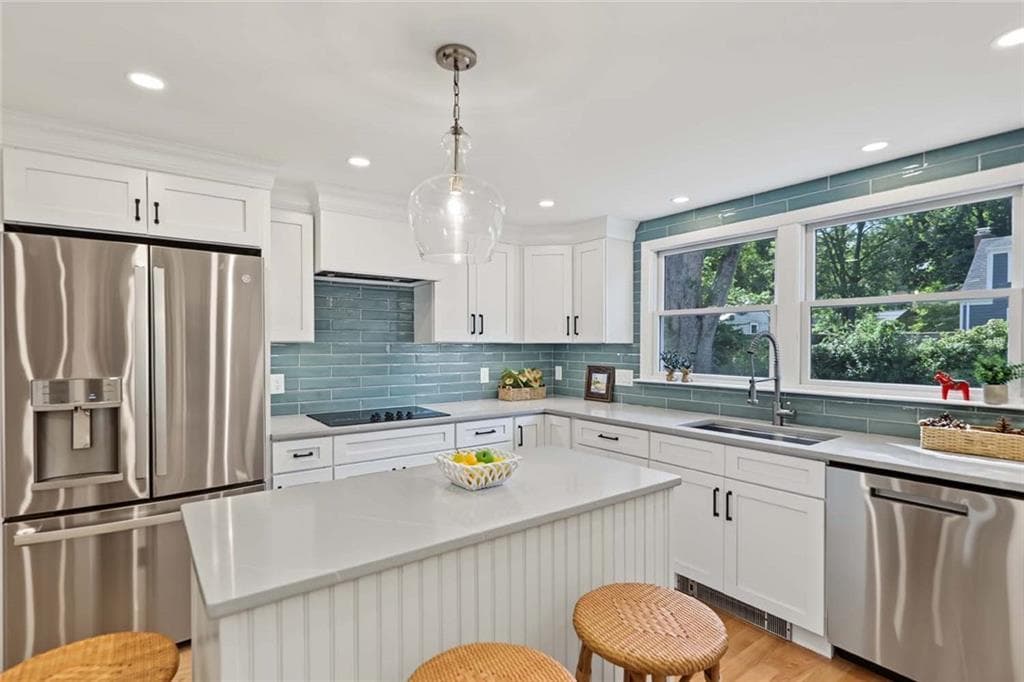 Single Family Residence at 8 Pine Cone Drive, Barrington, photo 13 of 39
