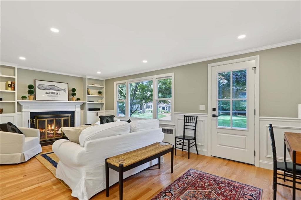 Single Family Residence at 8 Pine Cone Drive, Barrington, photo 7 of 39