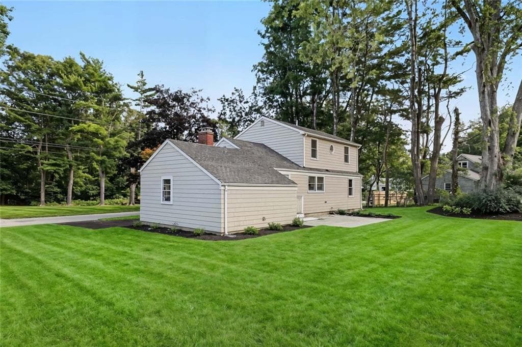Single Family Residence at 8 Pine Cone Drive, Barrington, photo 38 of 39