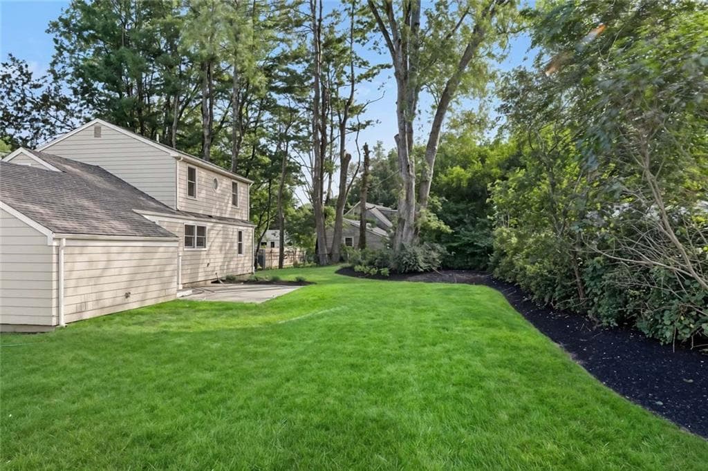 Single Family Residence at 8 Pine Cone Drive, Barrington, photo 39 of 39