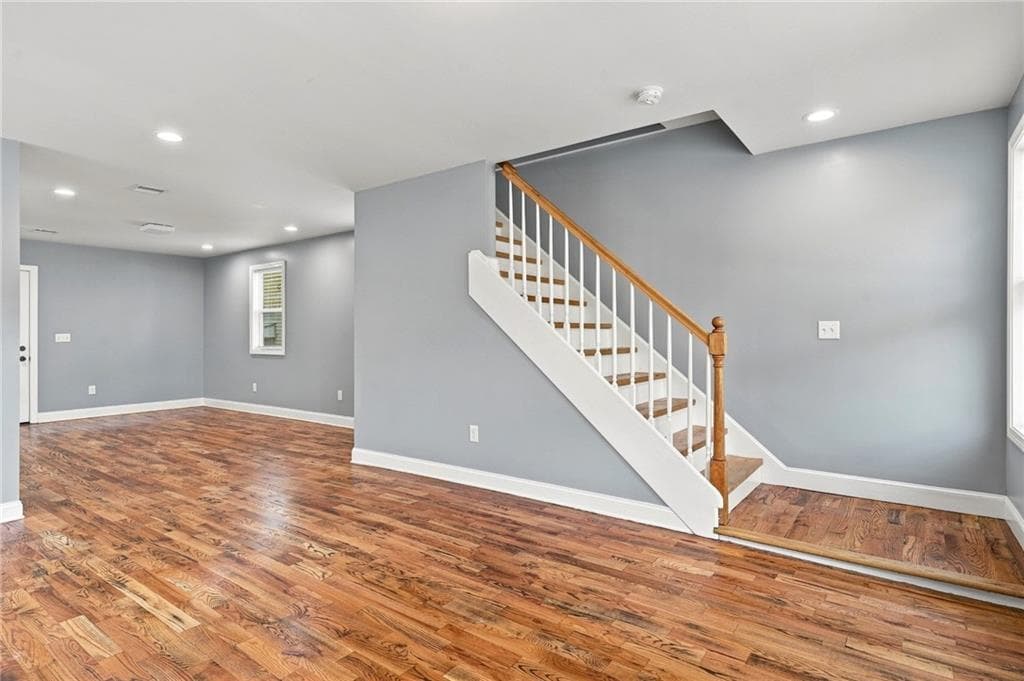 Single Family Residence at 91 Niagara Street, Providence, photo 10 of 30