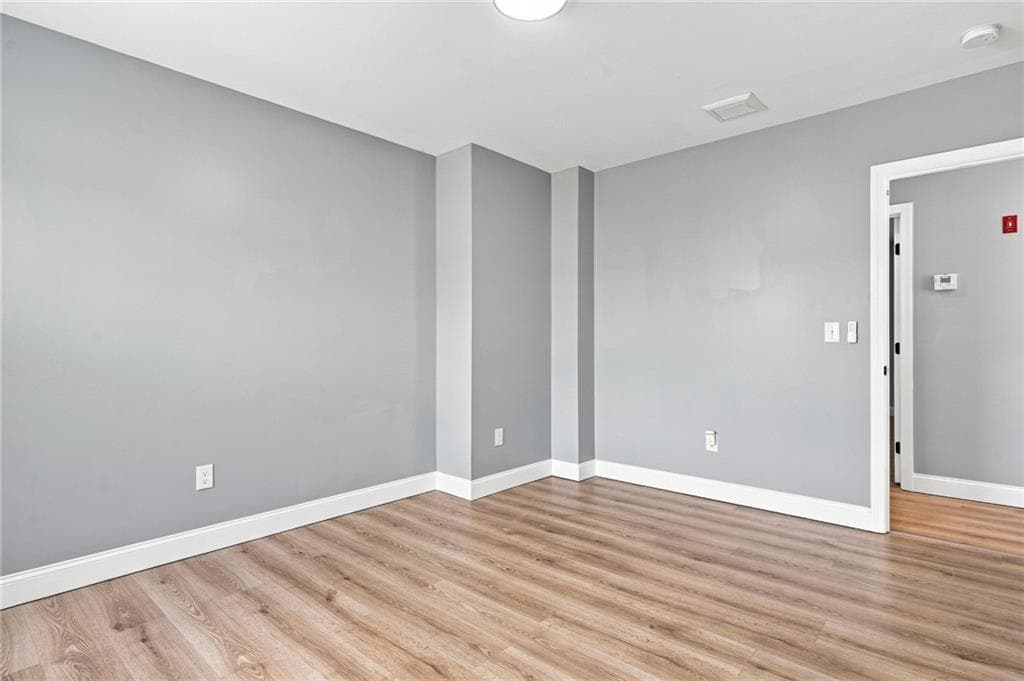 Single Family Residence at 91 Niagara Street, Providence, photo 14 of 30