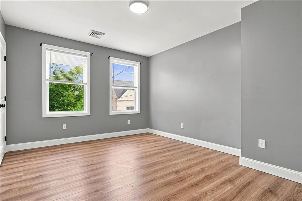 Single Family Residence at 91 Niagara Street, Providence, photo 11 of 30