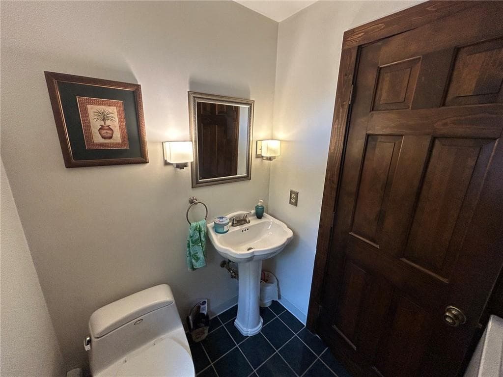 Single Family Residence at 49 Captains Circle, Tiverton, photo 17 of 50