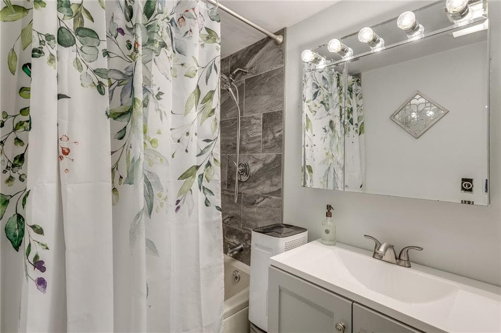 Condominium at 173 congdon Street UNIT 3, Providence, photo 14 of 19