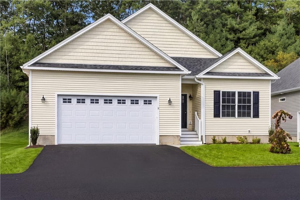13 Tammy Jean Drive