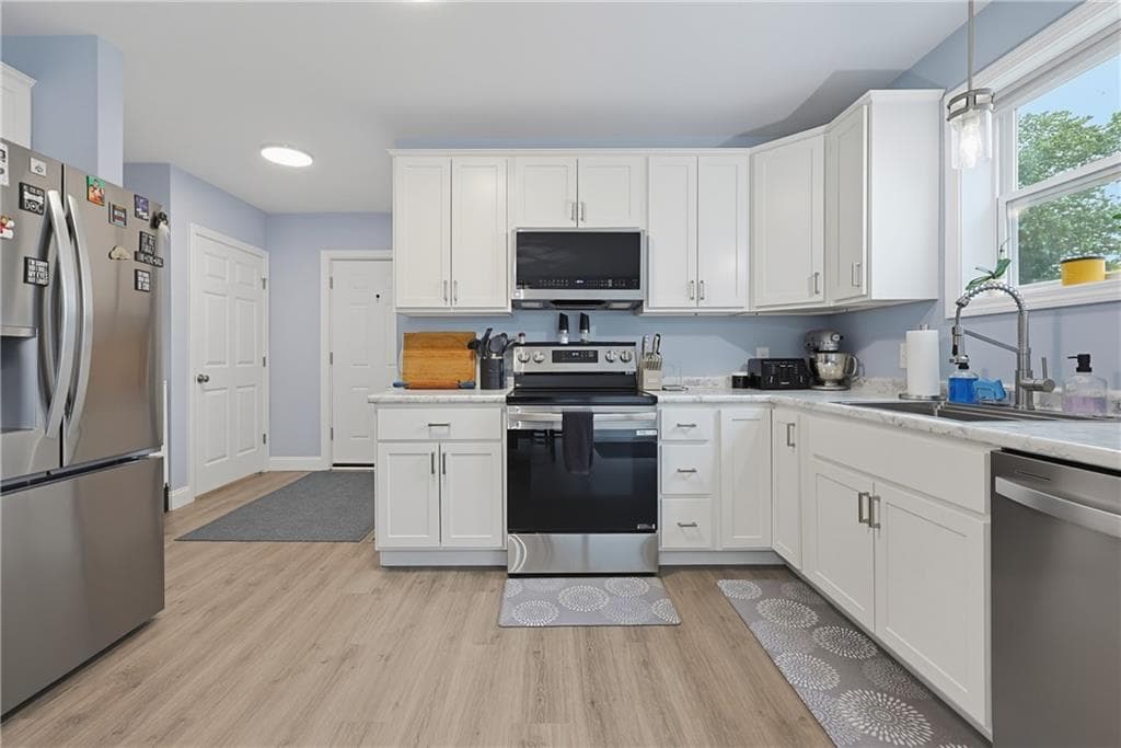Single Family Residence at 96 Carter Avenue, Pawtucket, photo 15 of 45