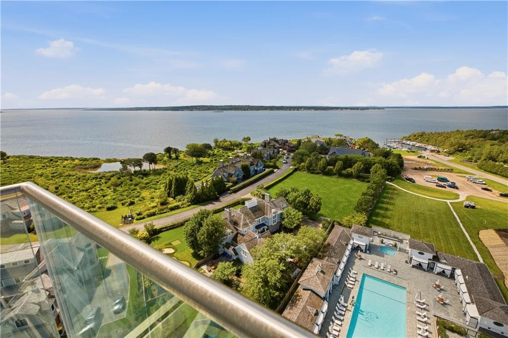 Condominium at 1 Tower Drive UNIT 1503, Portsmouth, photo 26 of 37