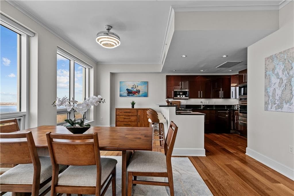 Condominium at 1 Tower Drive UNIT 1503, Portsmouth, photo 4 of 37