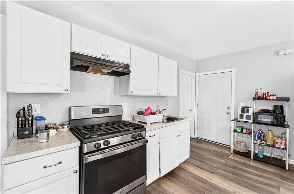Multi Family at 37 Ross Street, Woonsocket, photo 12 of 45