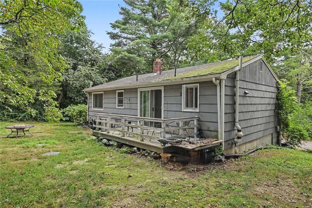 Single Family Residence at 33 Evergreen Drive, Exeter, photo 31 of 36