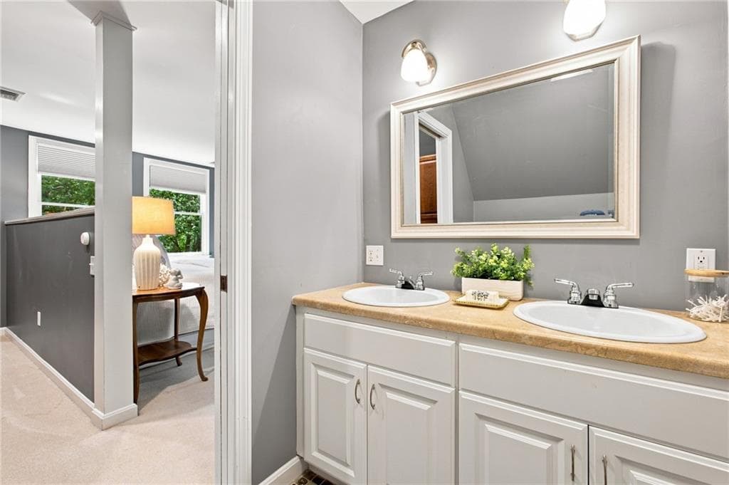 Single Family Residence at 4 Woodhaven Road, Barrington, photo 21 of 27