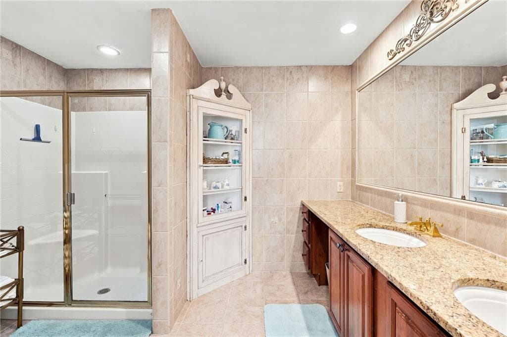 Condominium at 61 Alpine Way, North Smithfield, photo 26 of 47