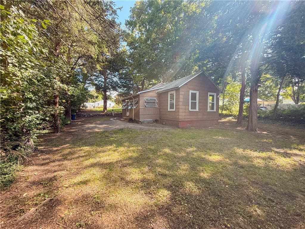 Single Family Residence at 29 Congdon Avenue, North Kingstown, photo 3 of 20
