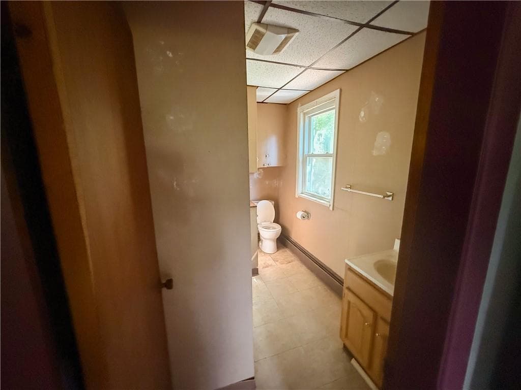 Single Family Residence at 29 Congdon Avenue, North Kingstown, photo 11 of 20