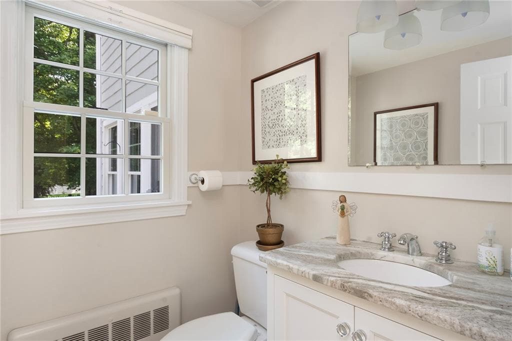 Single Family Residence at 419 Nayatt Road, Barrington, photo 20 of 50