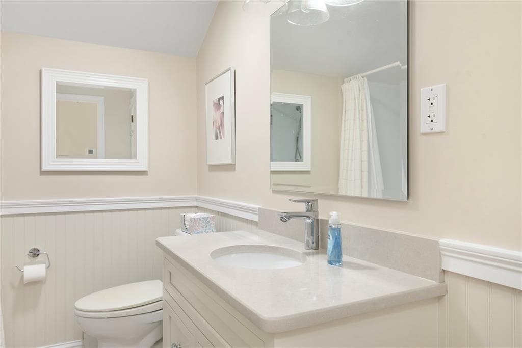 Single Family Residence at 419 Nayatt Road, Barrington, photo 38 of 50
