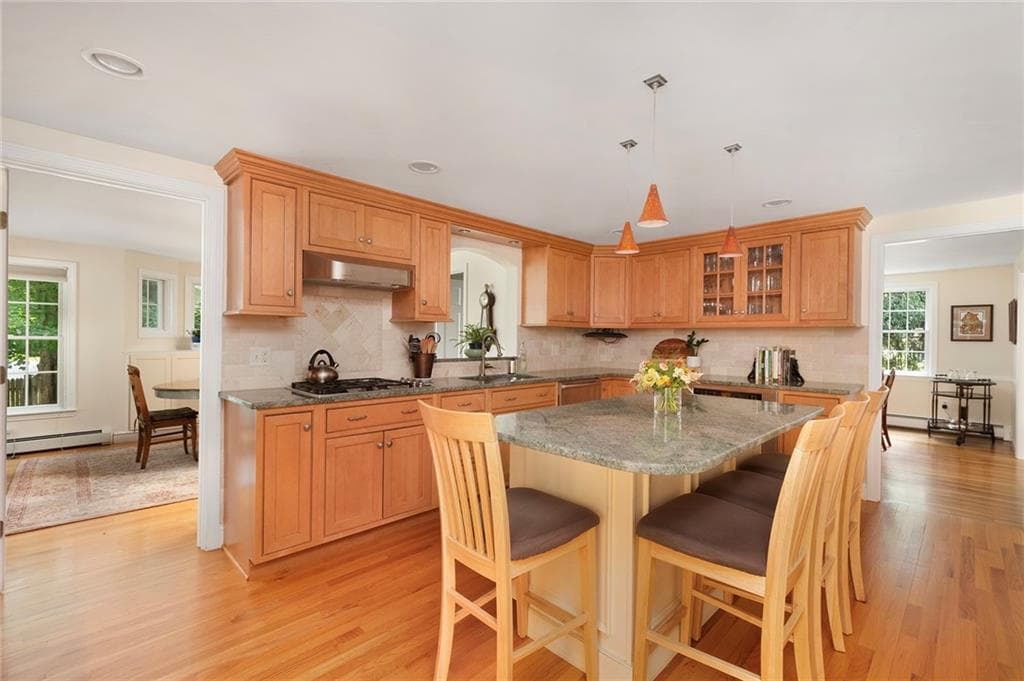 Single Family Residence at 419 Nayatt Road, Barrington, photo 11 of 50